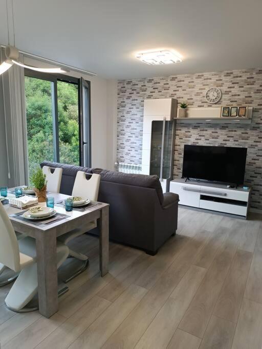 ¡Al Lado De La Clinica Oftalmologica Vega! Apartment Oviedo Exterior foto