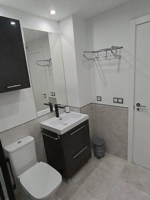 ¡Al Lado De La Clinica Oftalmologica Vega! Apartment Oviedo Exterior foto