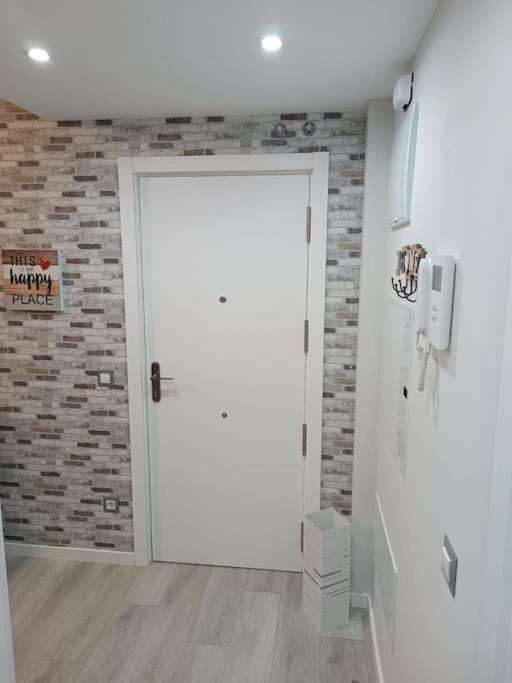 ¡Al Lado De La Clinica Oftalmologica Vega! Apartment Oviedo Exterior foto